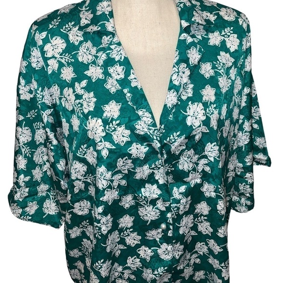 Vintage Victorias Secret Gold Label Green/White Floral Sleep Shirt - Picture 5 of 9